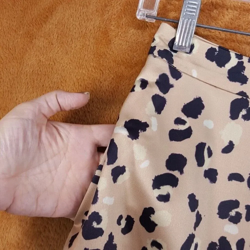 HUTCH Skirt Womens Size 6 Tan Satin Midi Pockets Lined Cheetah Leopard $148
